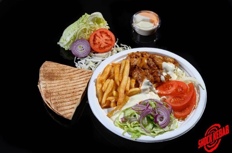 Shaorma de pui la farfurie